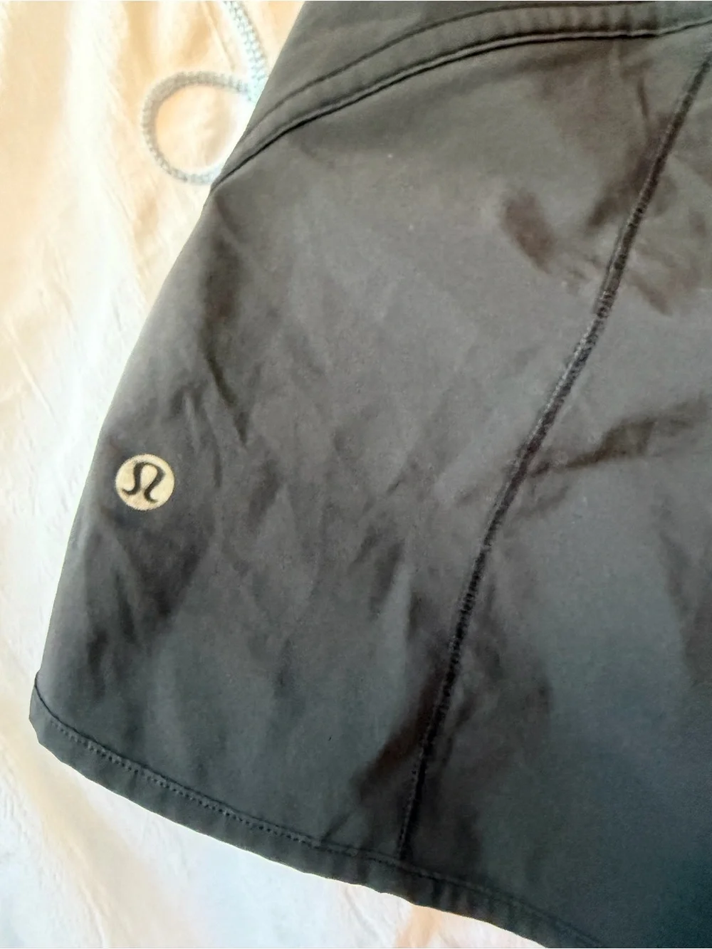 lululemon black hotty hot 5” shorts